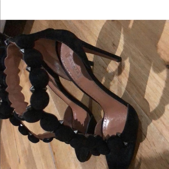 Alaia - Picture 6 of 7